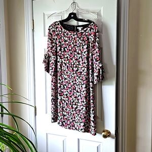 Black floral H&M dress short sleeves size 8